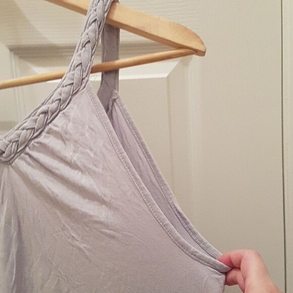 3/$20 H&M butterfly sz L grey top woman - Picture 6 of 8